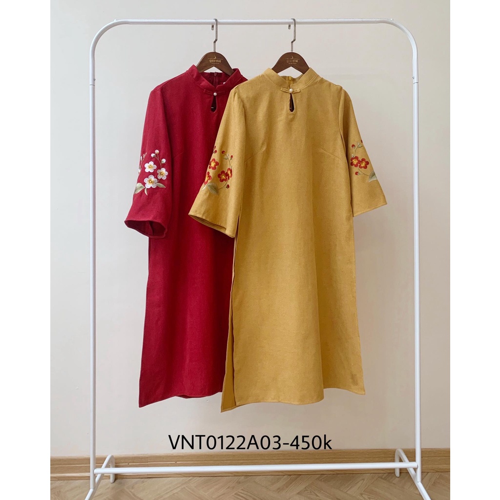 Áo dài nữ tay lỡ cổ tàu khoét giọt lệ thêu hoa tay áo hàng thiết kế vnt0122a03