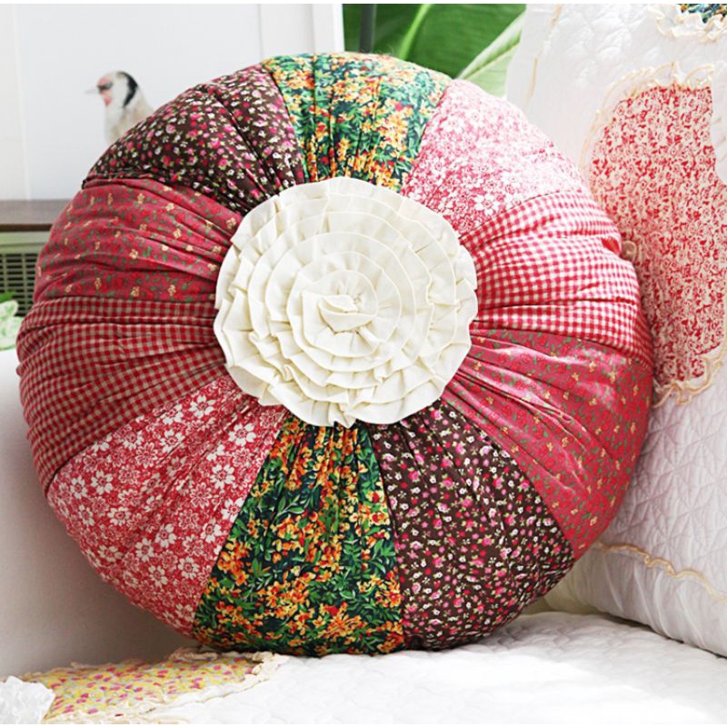 Gối sofa hình quả bí ngô quilting vải hoa nhí vintage xinh xắn decor phòng khách nhà cửa lenhome