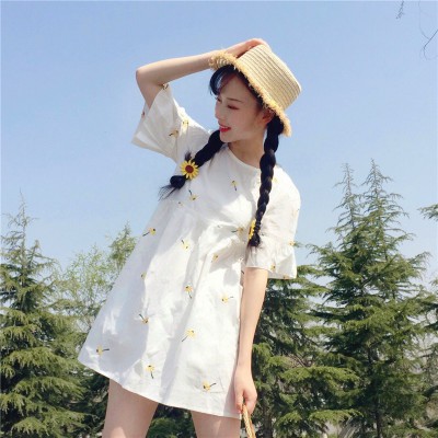 váy ulzzang đầm babydoll hoa váy nữ đẹp bbd trắng vàng hồng kiểu Hàn Quốc dáng rộng | BigBuy360 - bigbuy360.vn