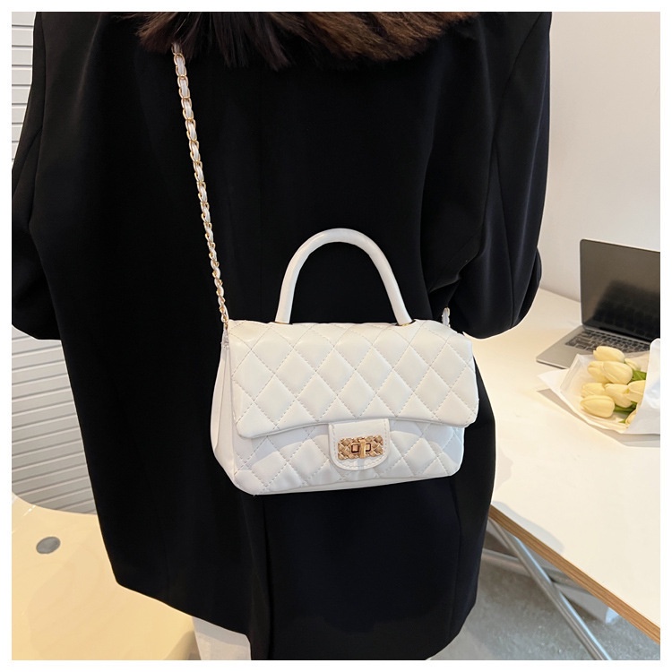 Túi đeo chéo nữ trần trám dạo phố trẻ trung BAG U CNX15