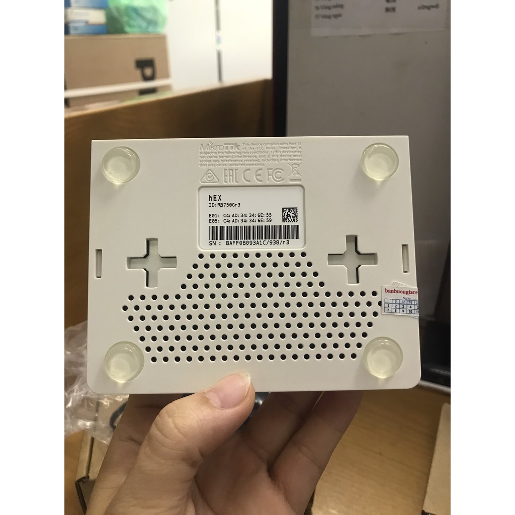 [Giao hàng 1h - Hà Nội ]Thiết bị cân bằng tải Router Mikrotik RB750Gr3 - Hàng chính hãng