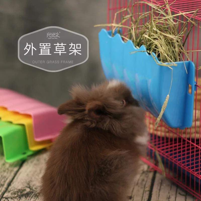 Máng đựng cỏ khô dành cho thỏ /bọ / sóc bắc mỹ