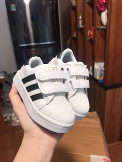 Giày thể thao trắng cho bé trai và bé gái 3 sọc dáng thể thao siêu êm HÀNG CAO CẤP