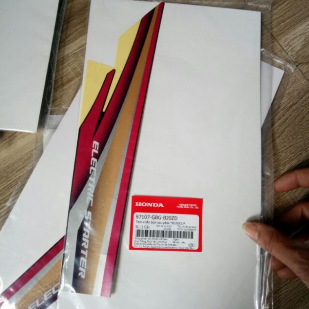 Tem Dream honda việt đời đầu chính hãng, Tem hàng đẹp lắp được cả dream thái và dream việt các đời