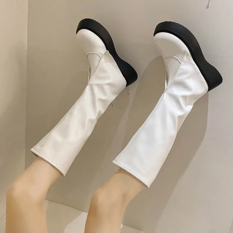 Giày bốt Martin cổ thấp đế dày kiểu Hàn Quốc thời trang xuân thu cho nữ 2021 | BigBuy360 - bigbuy360.vn