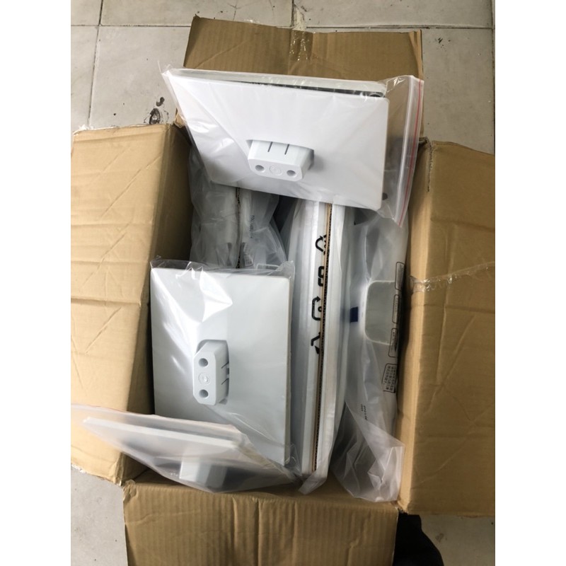 Màn hình Fujitsu 22in E22T -7 LED Full HD 1920-1080 Rene fullBox