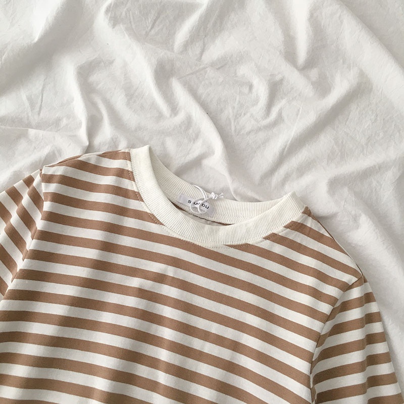 Áo thun kẻ cotton dáng vừa