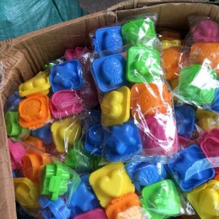 Khuôn cơm bento cho bé ăn dặm