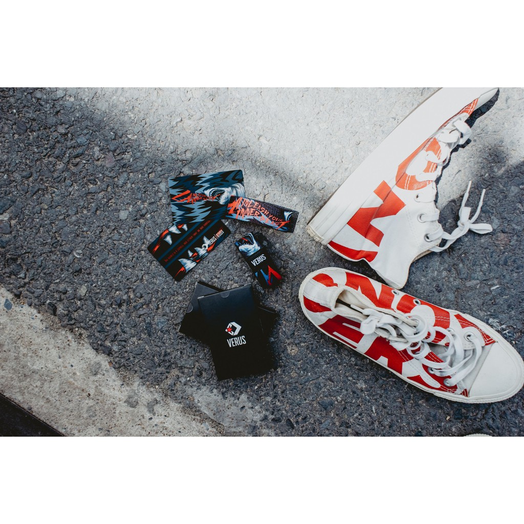 [Mã FAMALL19 giảm 20% tối đa 50K đơn 150K] Vòng tay Verus - Shark / Unleash Your Inner Beast | BigBuy360 - bigbuy360.vn