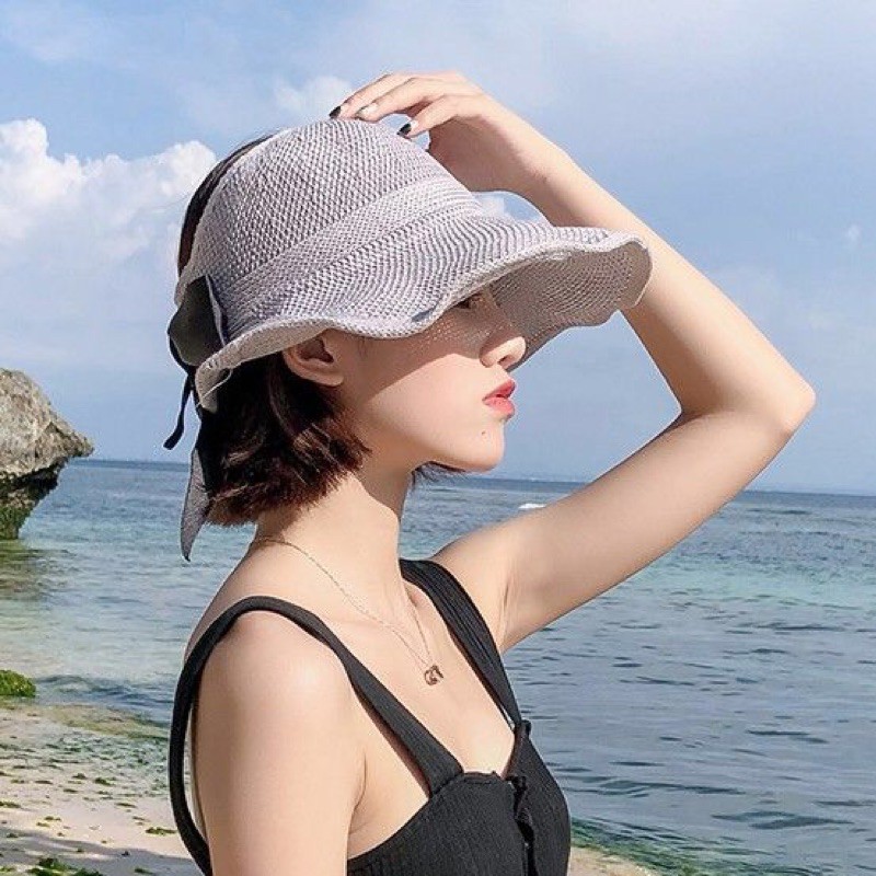 Mũ cói rộng vành đi biển