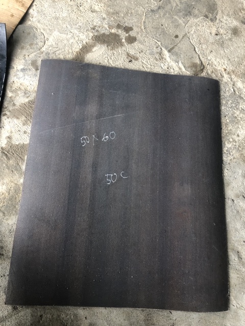 Sản phẩm gia đình làm: Tấm chắn bùn kích thước 50x60cm chất liệu băng tải