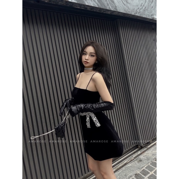 Đầm nhung đính nơ đá thủ công Krystal Dress
