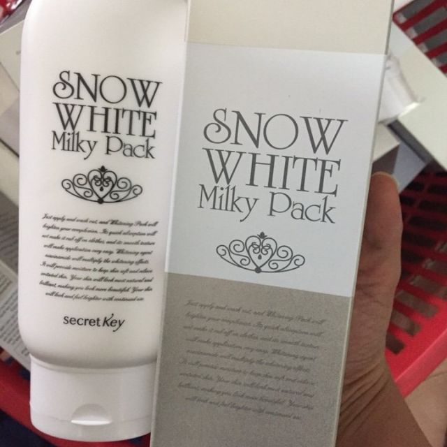 Kem tắm trắng mặt và body Snow white Milky