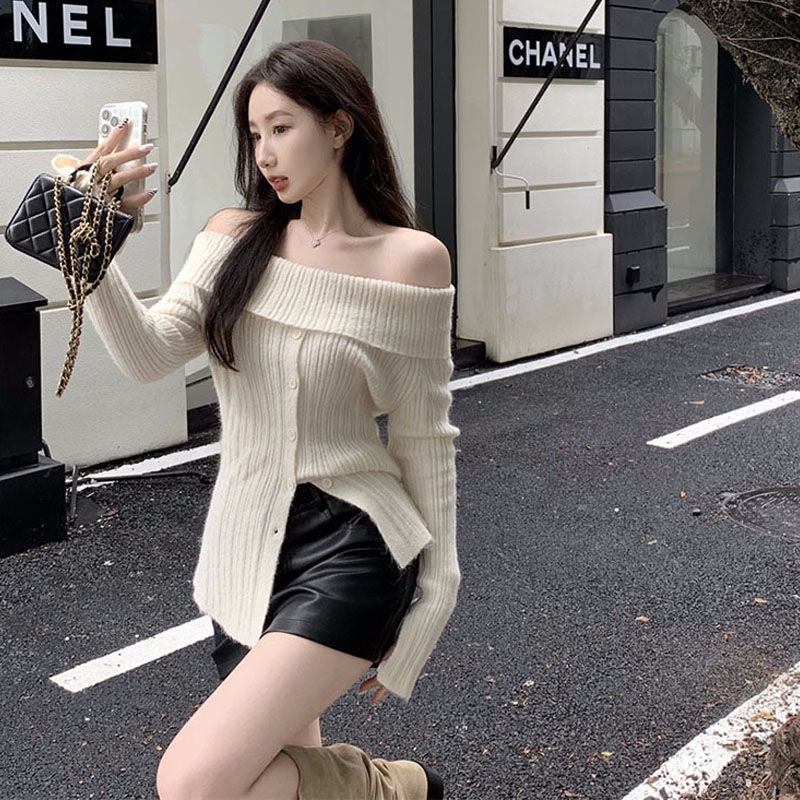 Aó len dệt kim trễ vai tay loe một hàng nút cúc dáng ôm phong cách hàn quốc