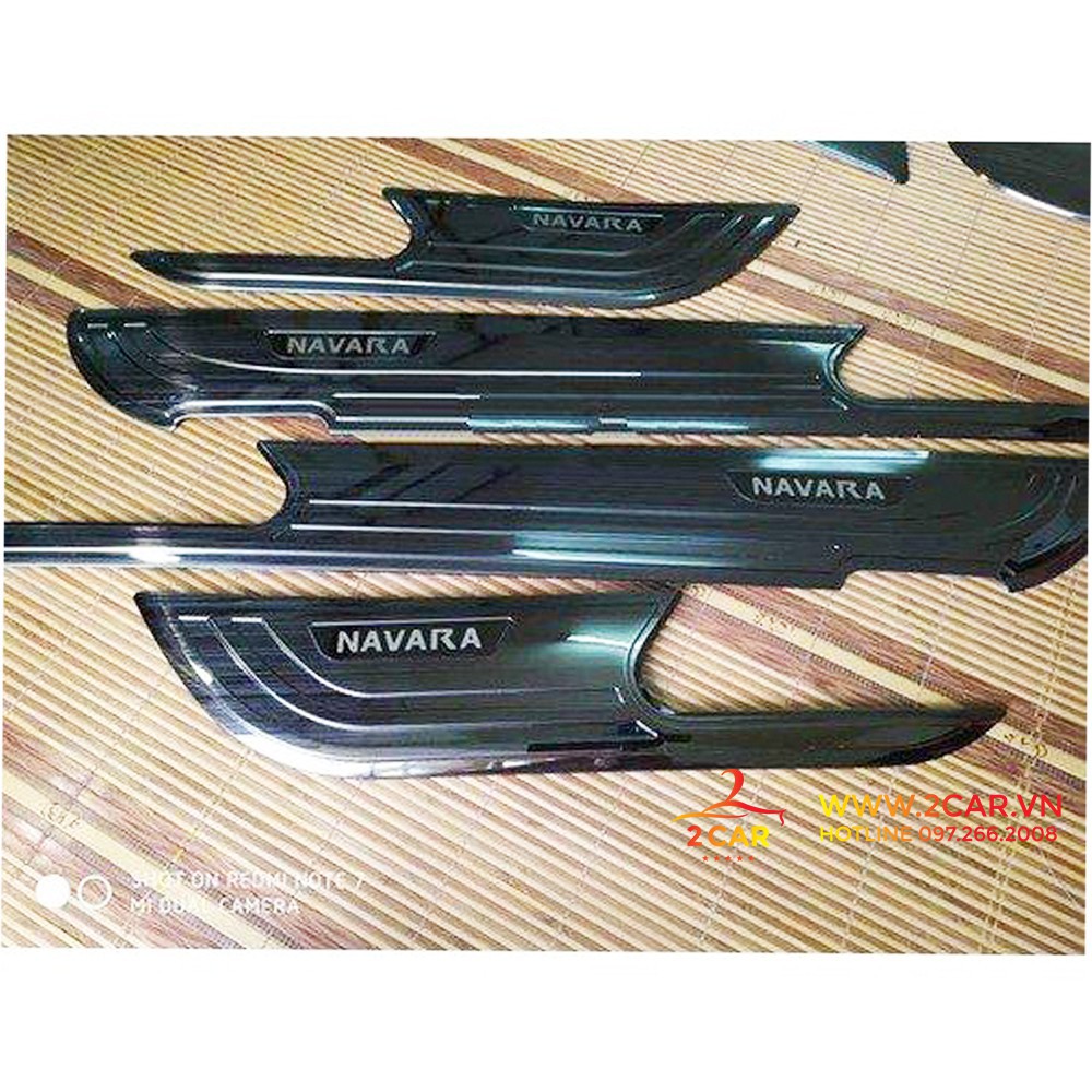 Ốp Tapli Cánh Cửa Xe Nissan Navara, Hàng TiTan Cao Cấp