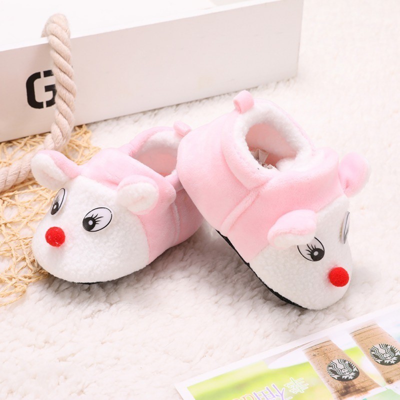 Giày bốt giữ ấm mùa đông cho bé