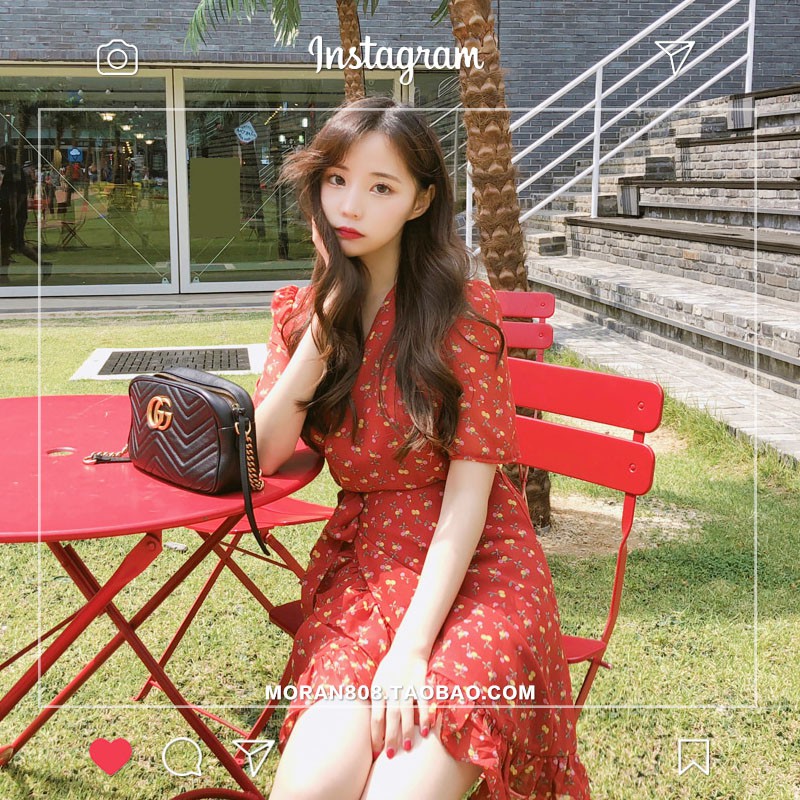 ĐẦM DÁNG XÒE HOA NHÍ TAY NGẮN CỔ V HÀNG NHẬP QUẢNG CHÂU | BigBuy360 - bigbuy360.vn