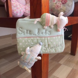 Ninikids: Biển treo cửa phòng cho em bé