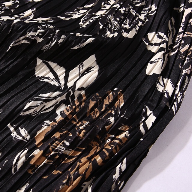 Chân váy hoa xếp ly dài | BigBuy360 - bigbuy360.vn