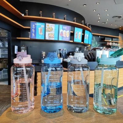 Bình Nước Thể Thao 2000ml Bằng Nhựa Trong Suốt Chống Rò Rỉ Nhiều Màu Sắc Tiện Dụng