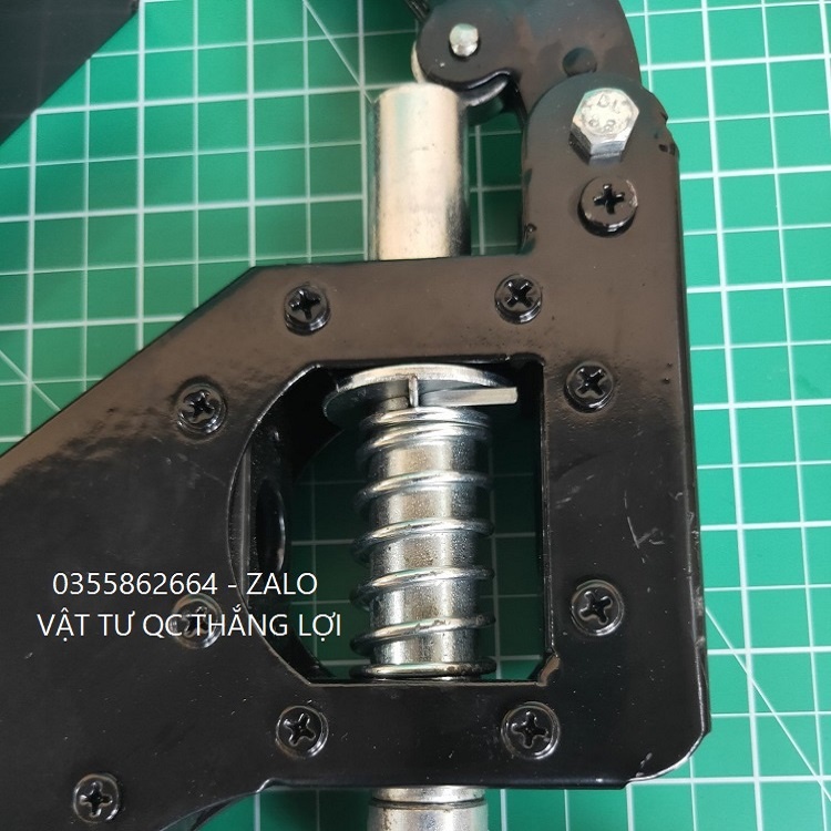 Máy dập khuyên bạt URE cầm tay