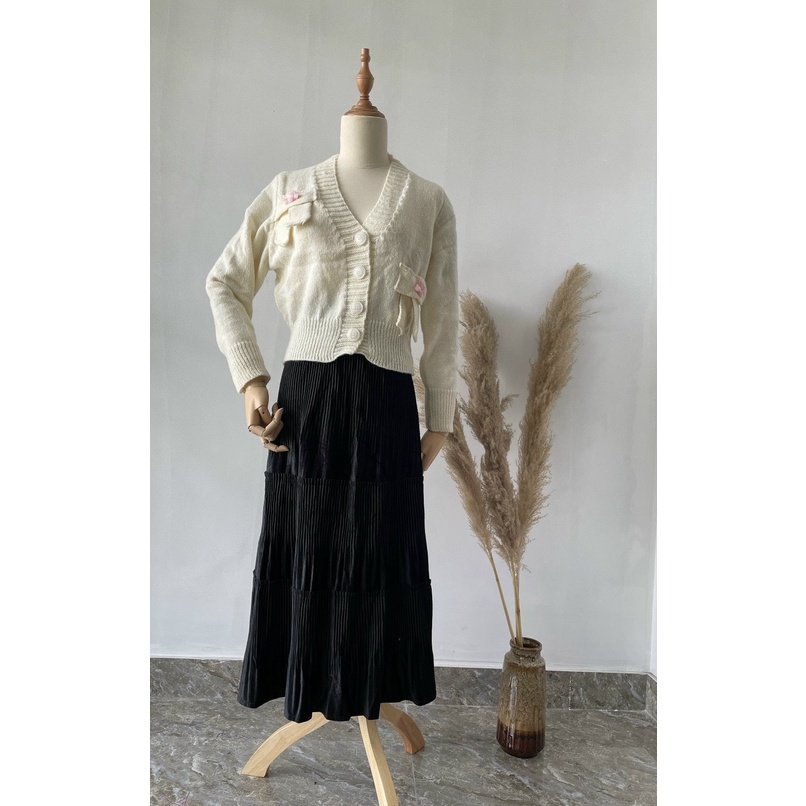 Áo Khoác Len Cổ V Có Nơ Hoa Nổi 4 Khuy Tay Dài | Smide Clothing
