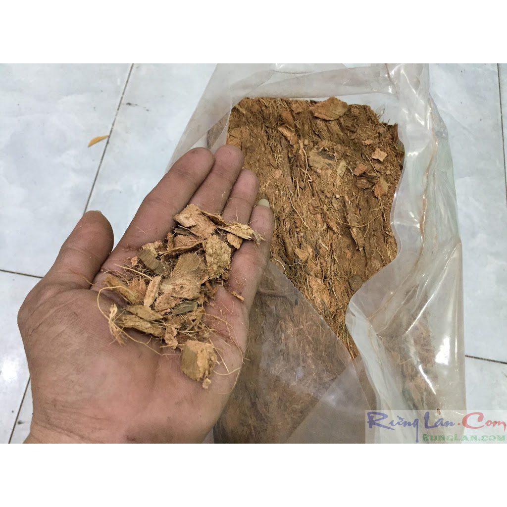 GROW!T coco coir chips dừa cắt lát nhỏ đã xử lý.