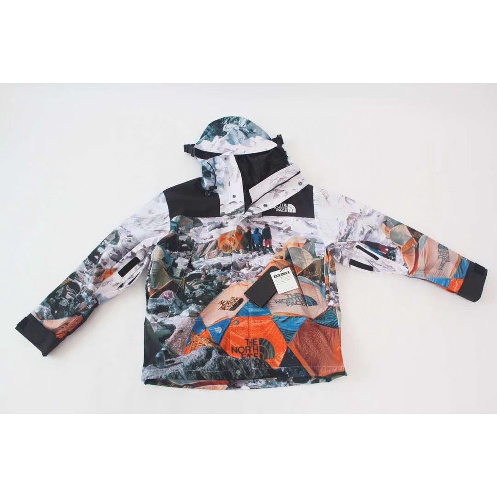 Áo jacket TNF x INVINCIBLE FW21