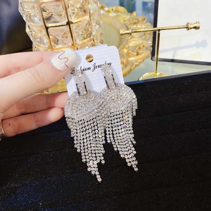 Bông tai đá đi tiệc cao cấp