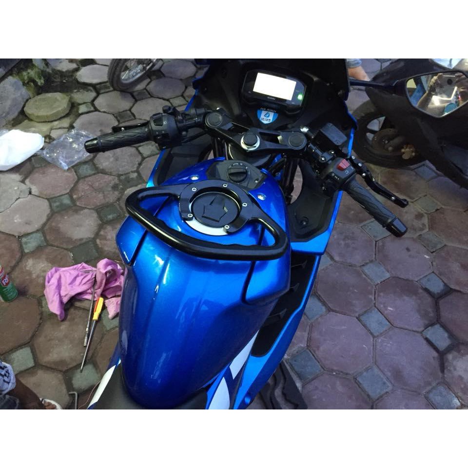 Tay yên ngựa bình xăng gsx r-s-bandit150