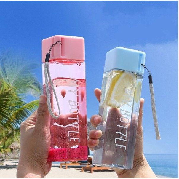 Bình Nước Bằng Nhựa Trong Suốt Chịu Nhiệt Hình Vuông 500ml Họa Tiết My Bottle Kèm Dây Đeo Tiện Lợi - Phụ Kiện HALU