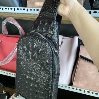 Túi dập vân cá sấu