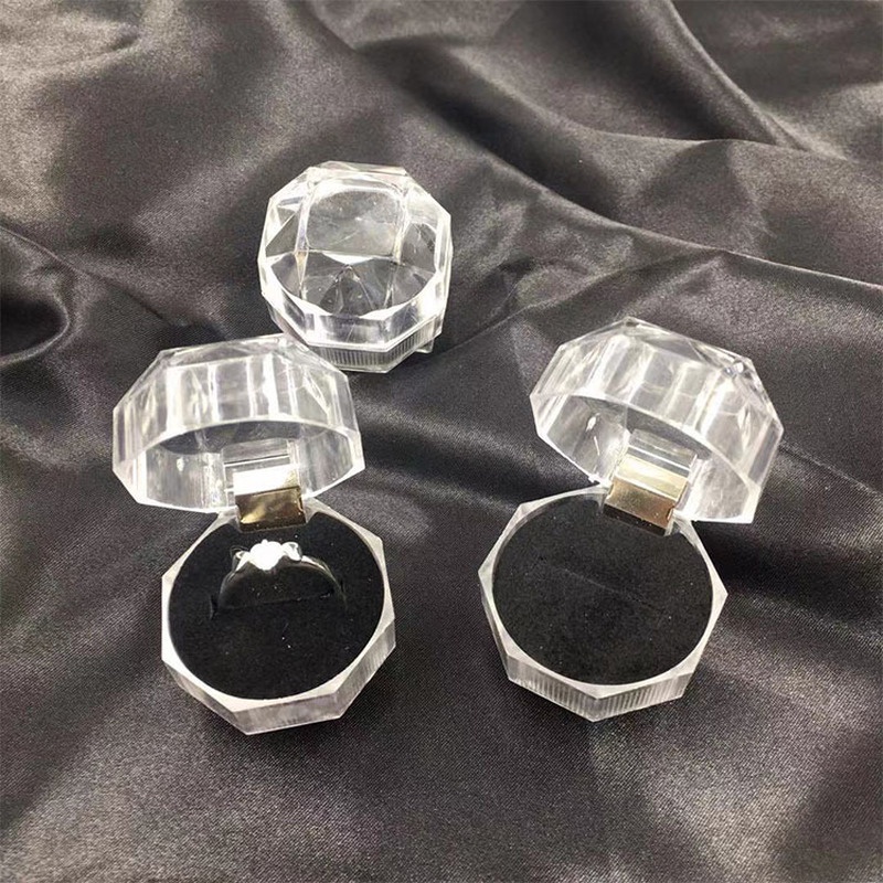 Hộp Đựng Nhẫn / Vòng Tay / Dây Chuyền Mini Bằng Acrylic Cao Cấp