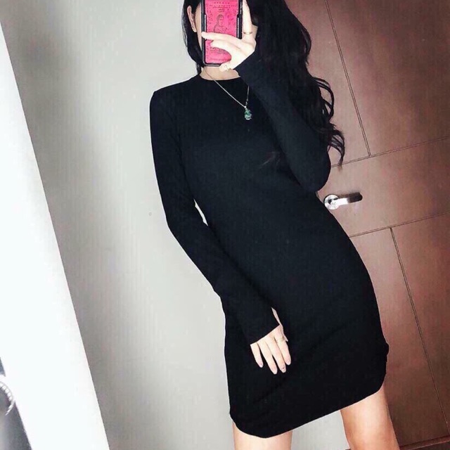Váy body xỏ ngón vạt bầu
