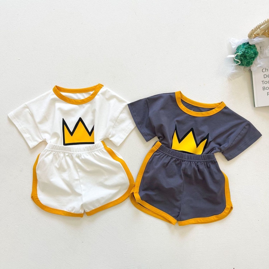 Bộ trang phục 2 món gồm áo thun + quần short thời trang Hàn Quốc cho bé