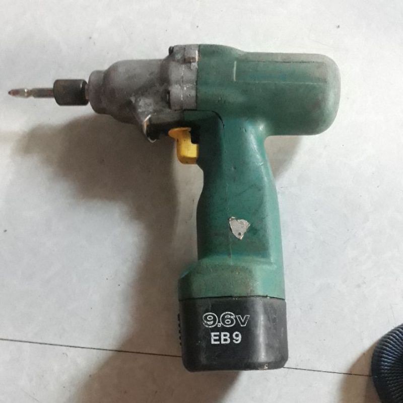 máy khoan pin hàng nhật bãi.9v6 đảo chiều