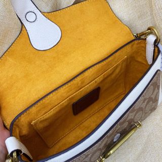 💚COACH JADE DA THẬT MÀU ĐEN TRẮNG SIZE 25💚