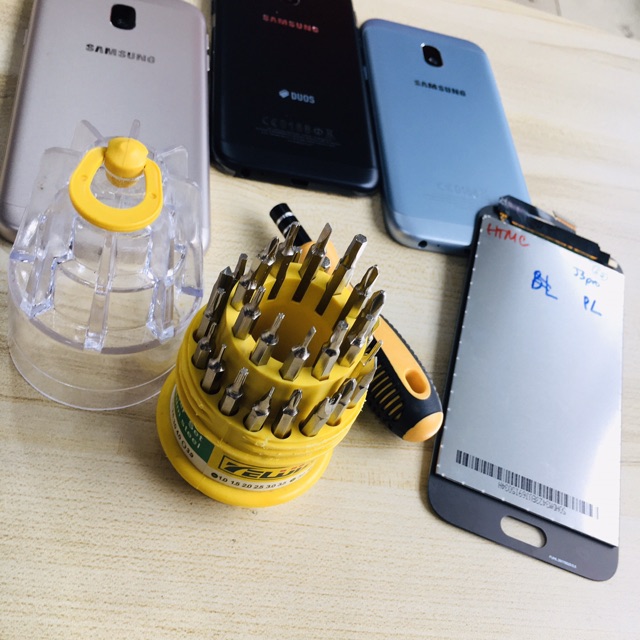 Combo Bộ Vỏ Sườn + Màn Hình Samsung J3 Pro Zin Hàng Cao Cấp (Tặng bộ vít)