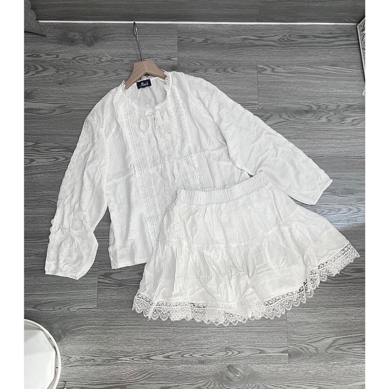 Thanh lý set áo td +cv trắng free size
