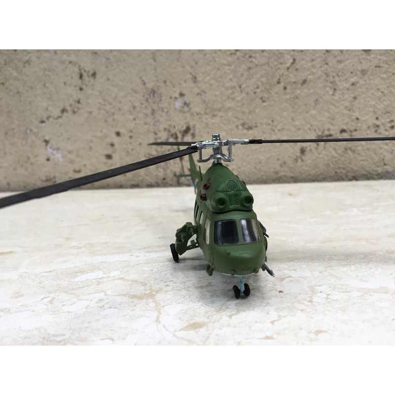 Mô hình máy bay Trực Thăng MIL-MI 2SU 1:72