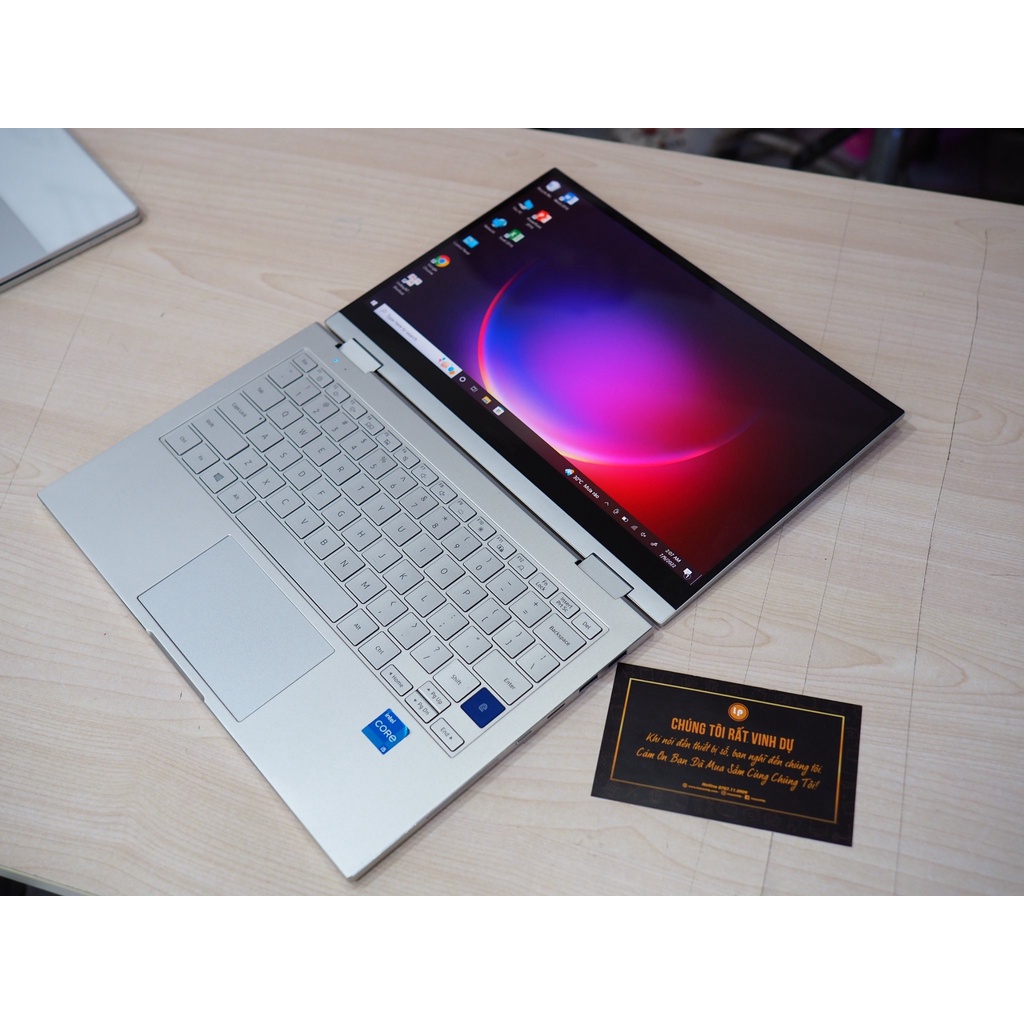 Laptop Galaxy Book Flex2 white