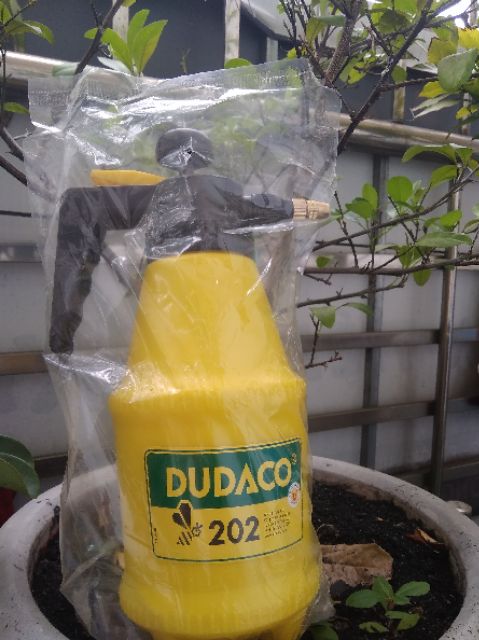 Bình tưới cây Dudaco 202 2 lít