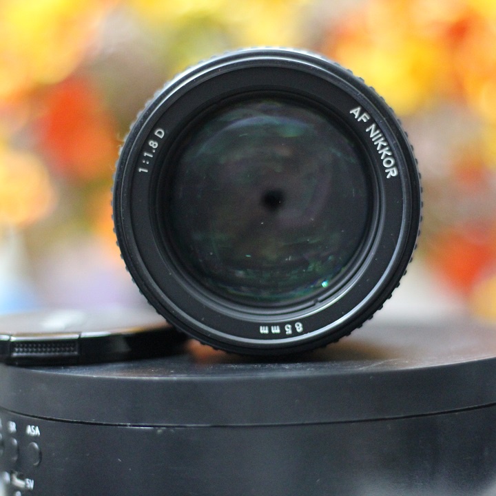 Ống kính Nikon AF 85f1.8D