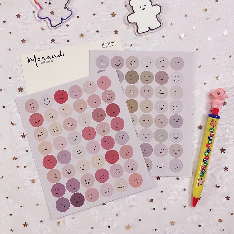 Set 2 tờ sticker tròn dán niêm phong hình biểu tượng cảm xúc nhiều màu sắc phong cách Hàn Quốc | BigBuy360 - bigbuy360.vn