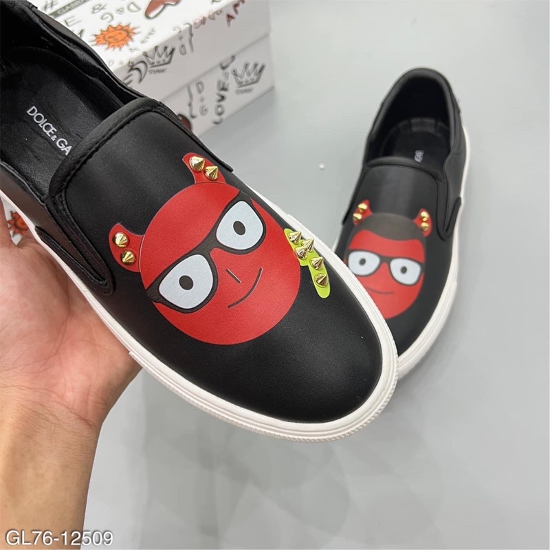 Giày slipon da nam Dolce in nổi hình mặt quỷ đỏ tag đinh vàng đế cao su non êm đẹp GS32P