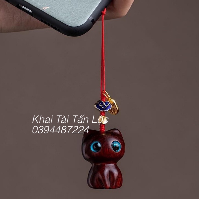 Dây treo mèo đỏ mắt xanh chiêu tài bằng gỗ Hồng mẫu mới nhất