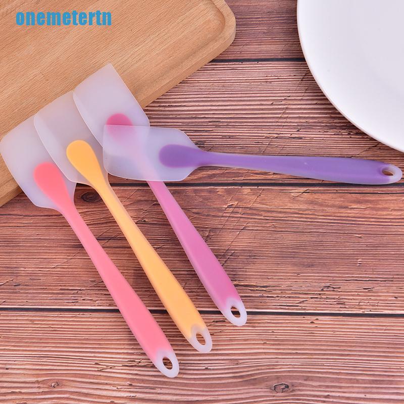 Cây Vét Bột Làm Bánh Bằng Silicone Tiện Dụng