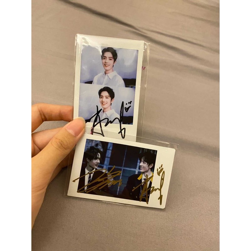 Polaroid chữ ký Vương Nhất Bác Tiêu Chiến