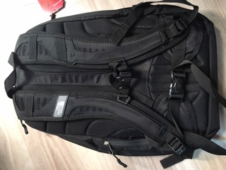 Hình thật- Balo laptop TNF Mainframe 2010