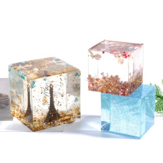 Khuôn resin khối vuông nhỏ